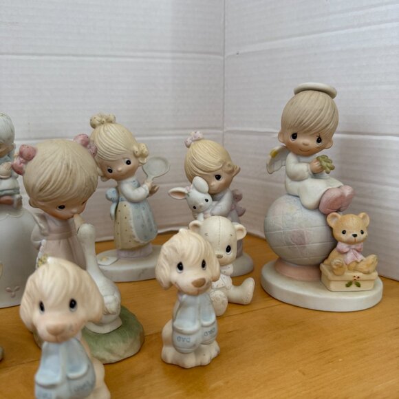 Vintage Precious Moments Lot of 15 Figurines All Pre 1987 Many Discontinued GIft - Picture 3 of 9
